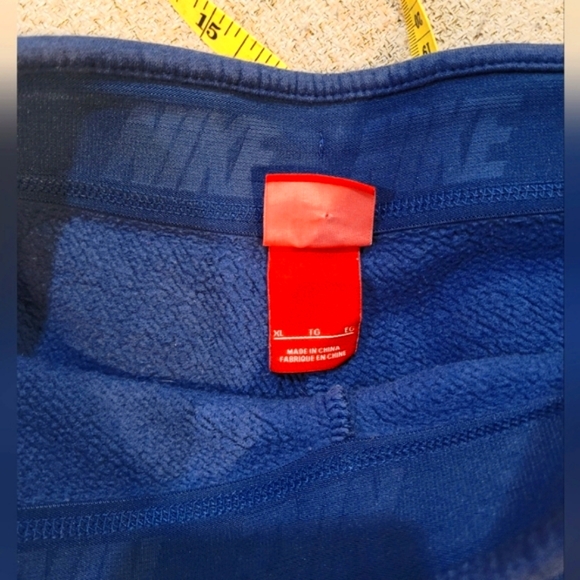 Nike joggers - Picture 3 of 3